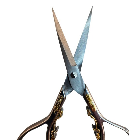 Embroidery & Sewing Scissors With Ornate Gold Detailing Stainless Steel Blade - Picture 5 of 7
